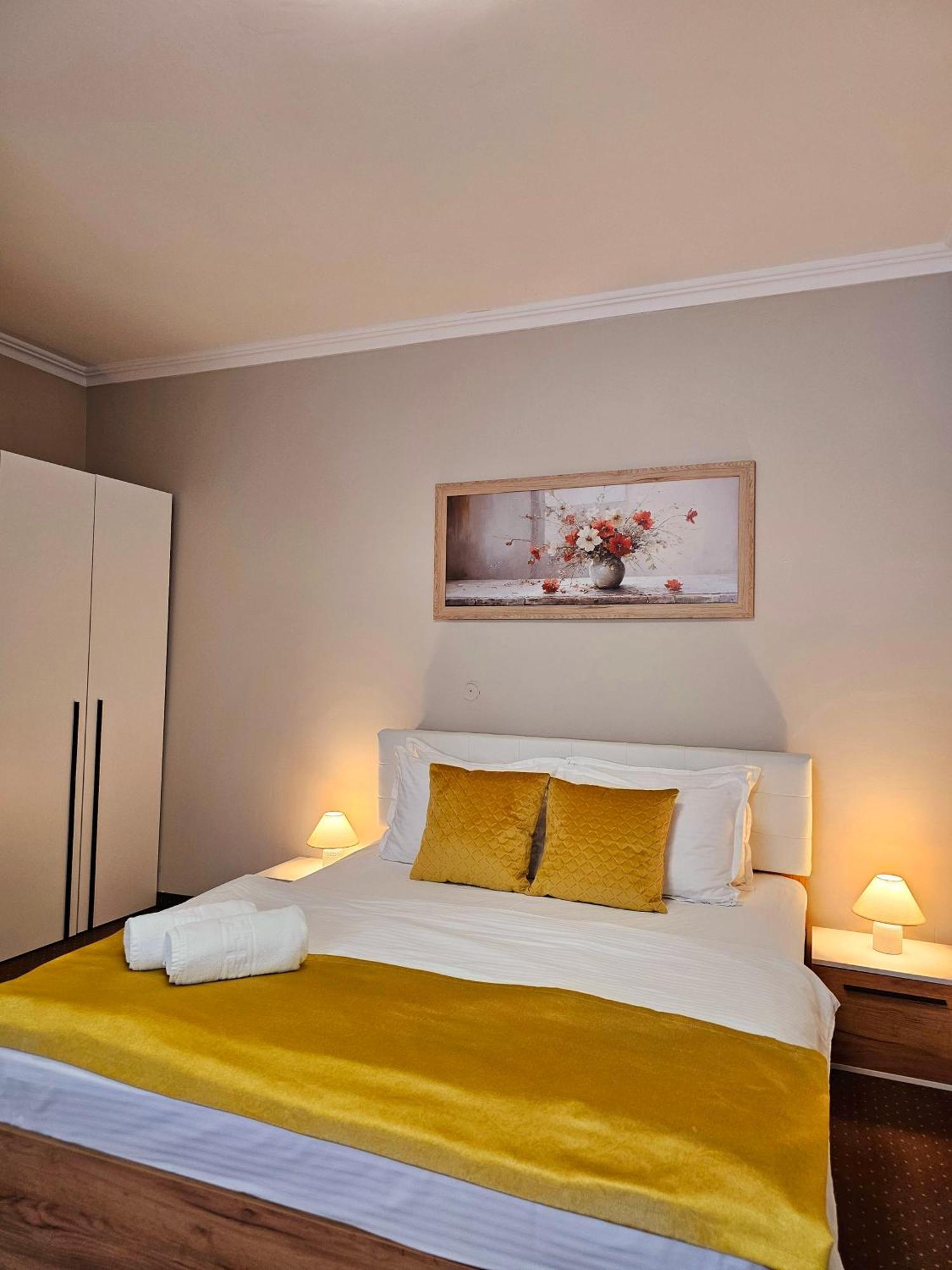 Vila Central Constanta Luaran gambar