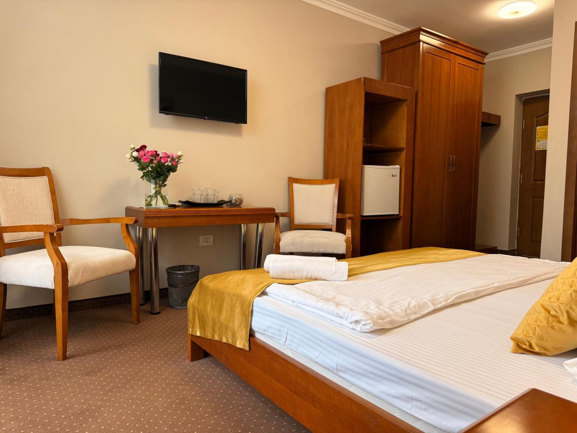 Vila Central Constanta Luaran gambar