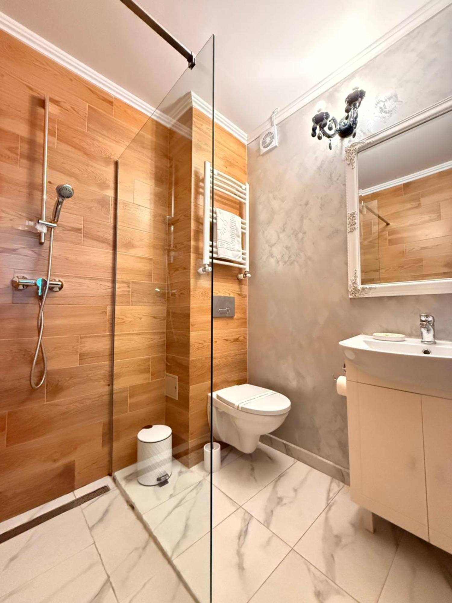 Vila Central Constanta Luaran gambar