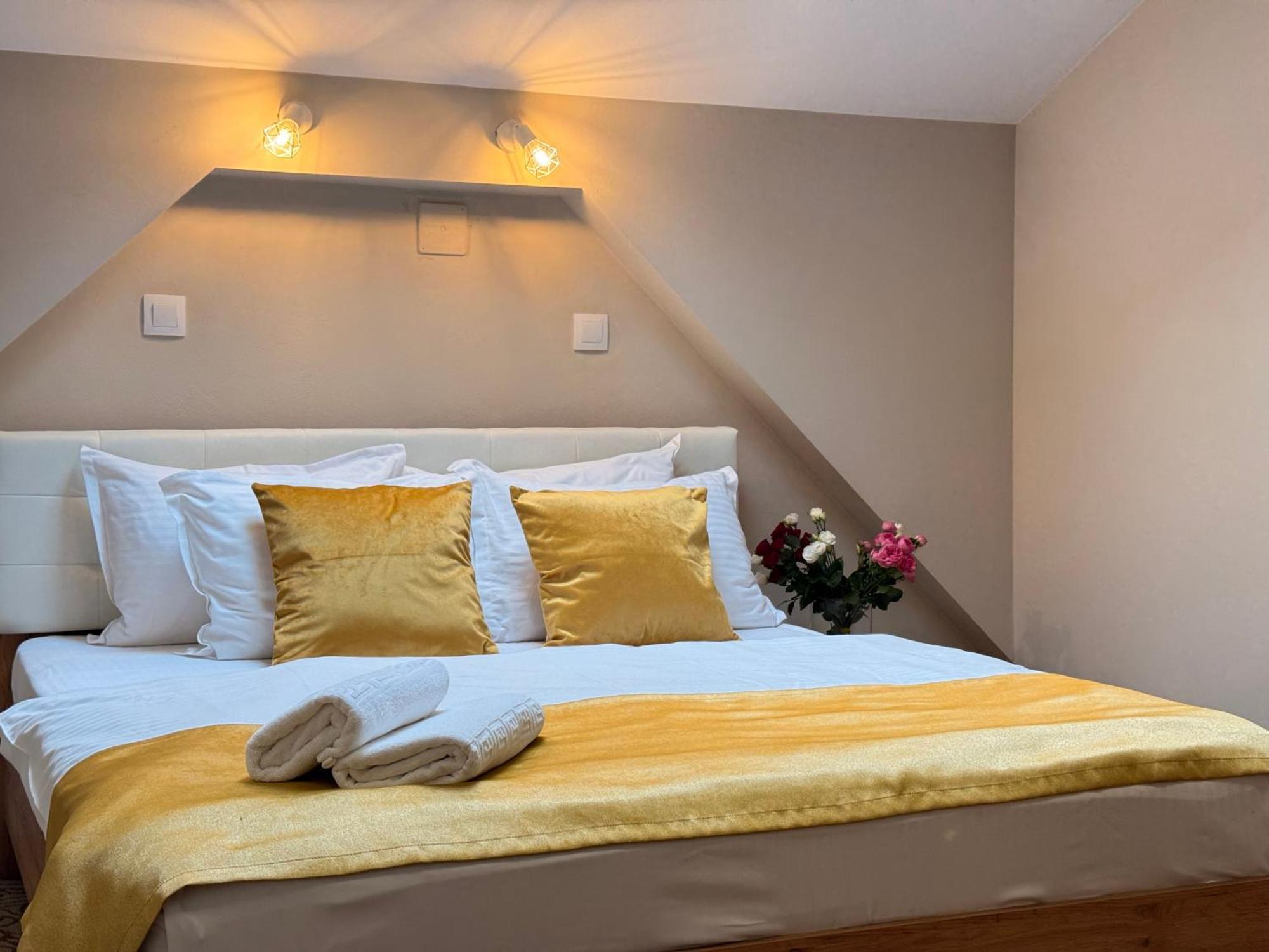 Vila Central Constanta Luaran gambar